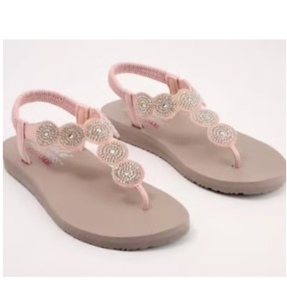 Stylish Pink Beaded Sandals - Picture 1 of 8